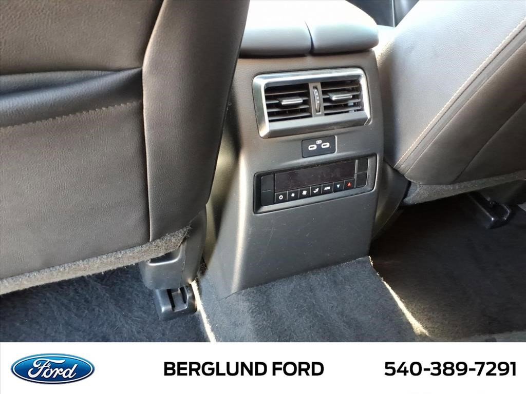 Used 2024 MAZDA CX-90 3.3 Turbo w/ Preferred Plus AWD/4WD image 16