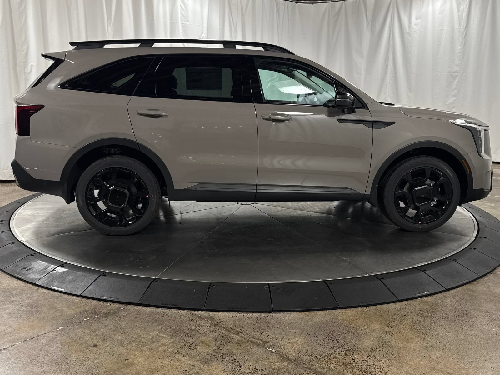 New 2026 Kia Sorento SX AWD/4WD image 2
