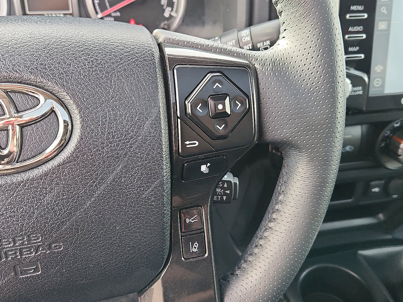 Certified 2022 Toyota 4Runner TRD Off-Road Premium image 25