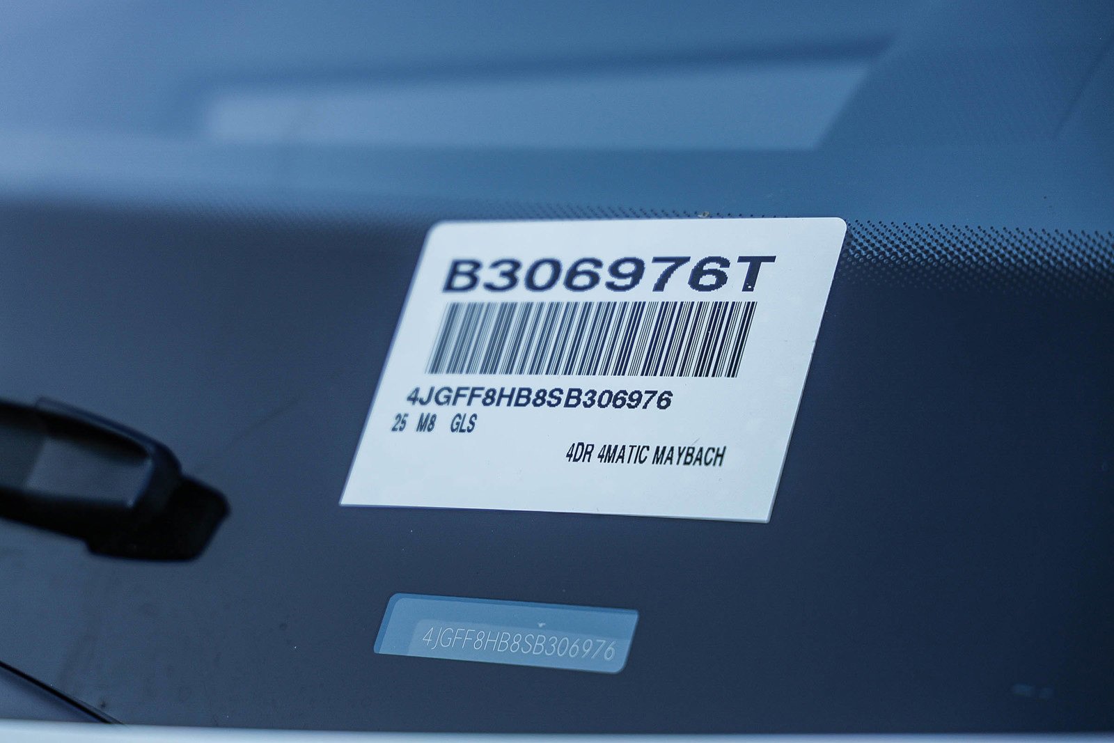 Used 2025 Mercedes-Benz Maybach GLS 600 4MATIC image 32