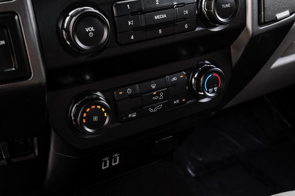 Used 2019 Ford F150 XLT w/ Equipment Group 301A Mid RWD image 24