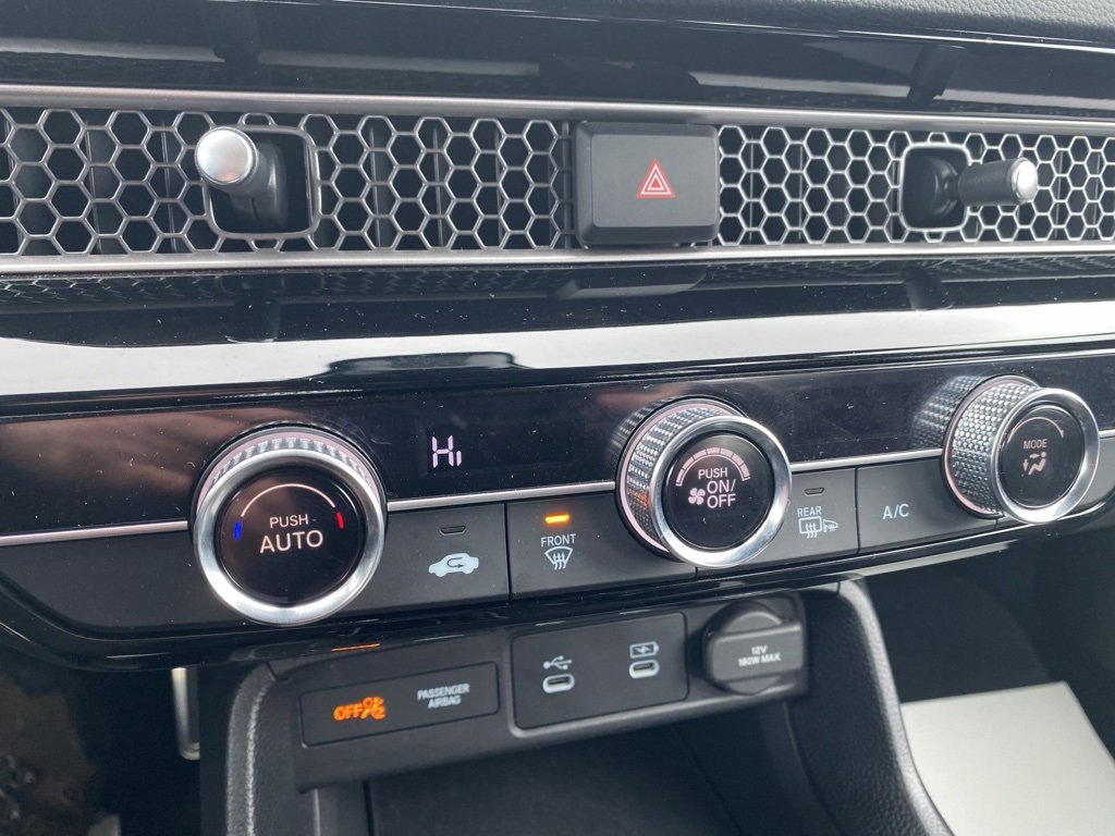 Used 2025 Honda Civic Sport image 29