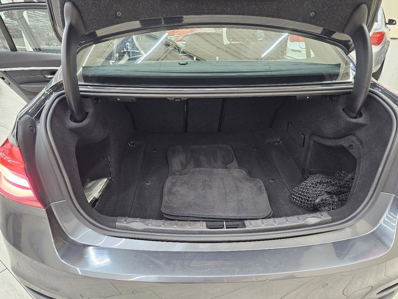 Used 2016 BMW 328i Sedan image 13