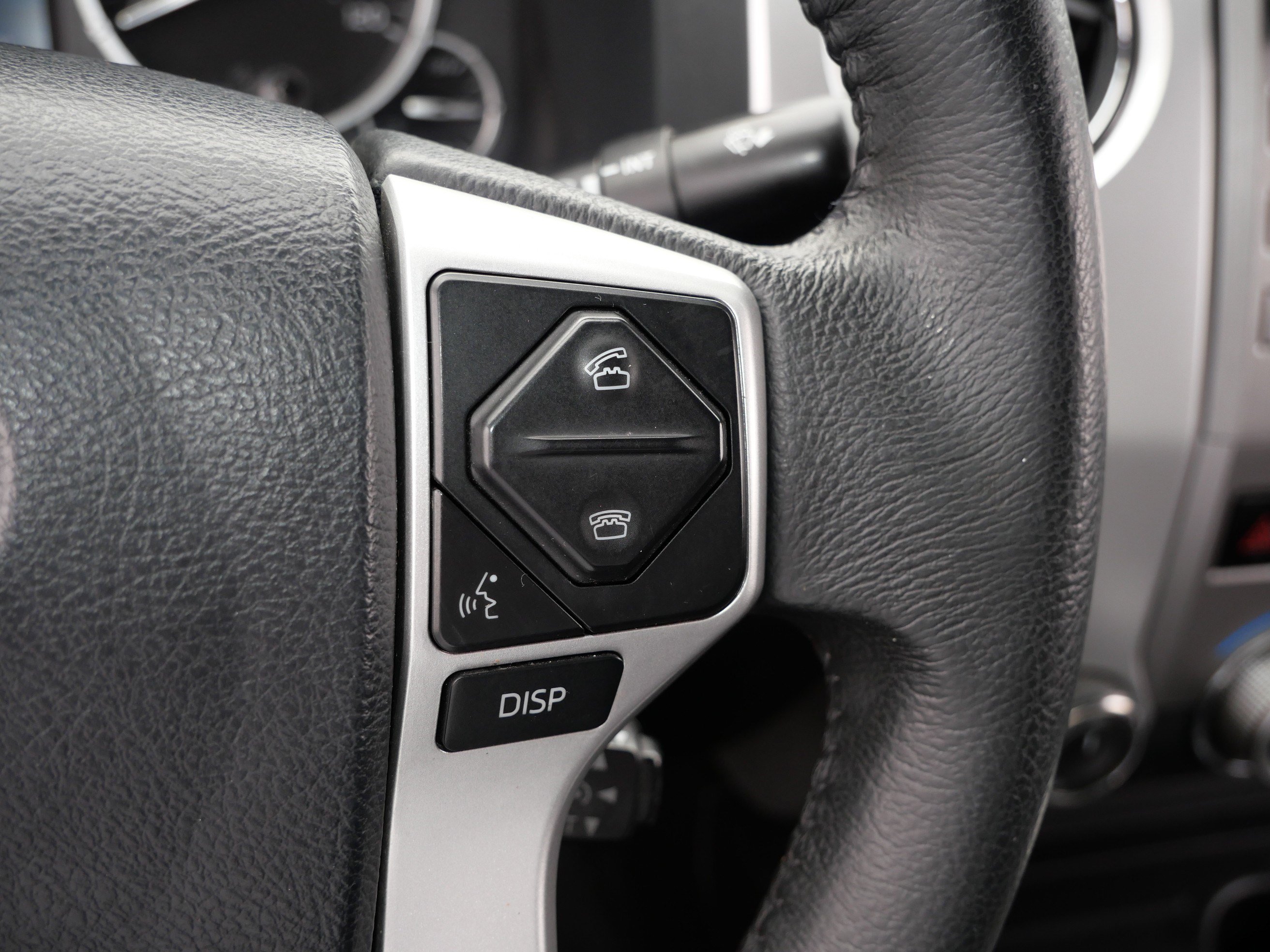 Used 2015 Toyota Tundra Limited w/ Limited Premium Package AWD/4WD image 25