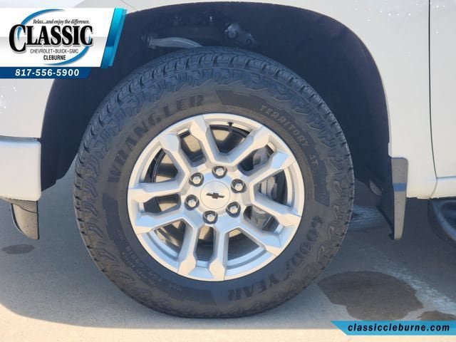 Used 2024 Chevrolet Silverado 1500 RST w/ Z71 Off-Road Package AWD/4WD image 13