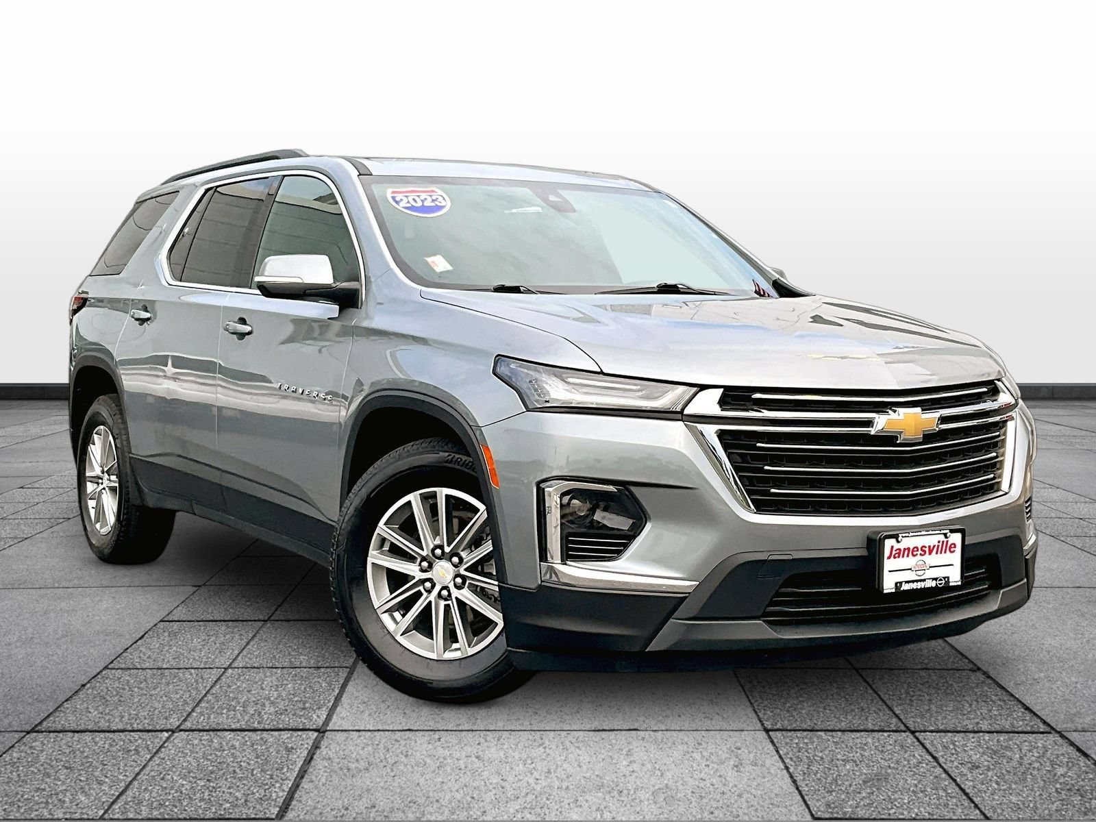 Used 2023 Chevrolet Traverse LT w/ LPO, Floor Liner Package