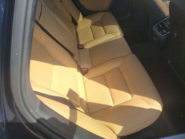 Used 2017 Volvo S90 T6 Inscription w/ Vision Package image 11