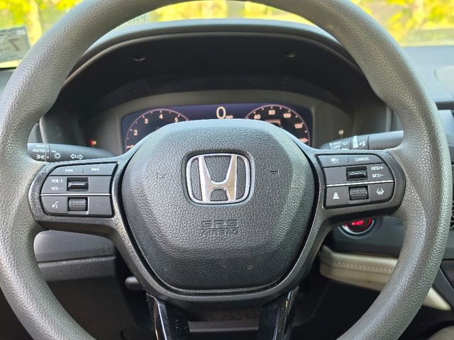 Used 2023 Honda Accord EX image 28