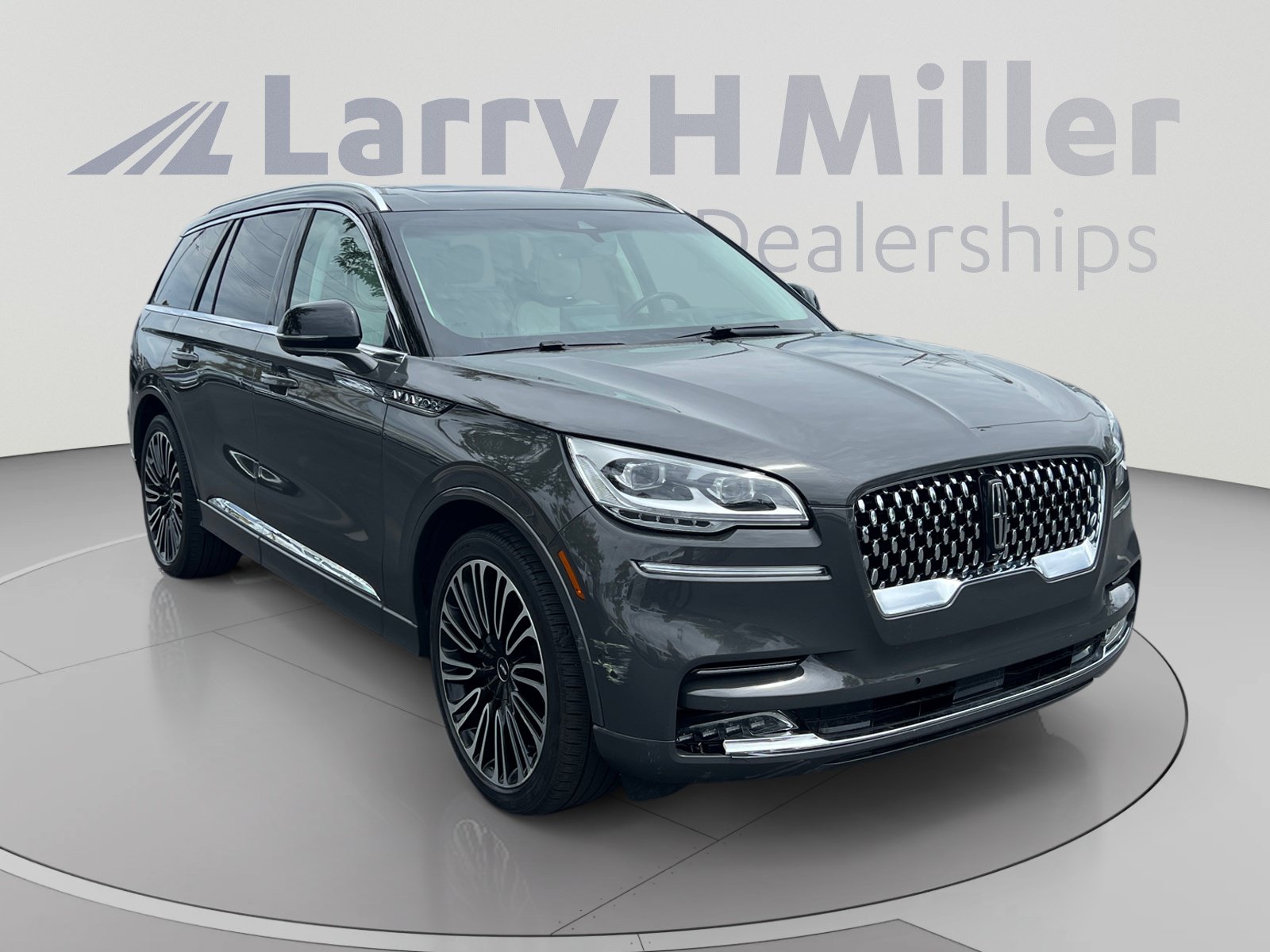 Used 2023 Lincoln Aviator Black Label w/ Dynamic Handling Package AWD/4WD image 7