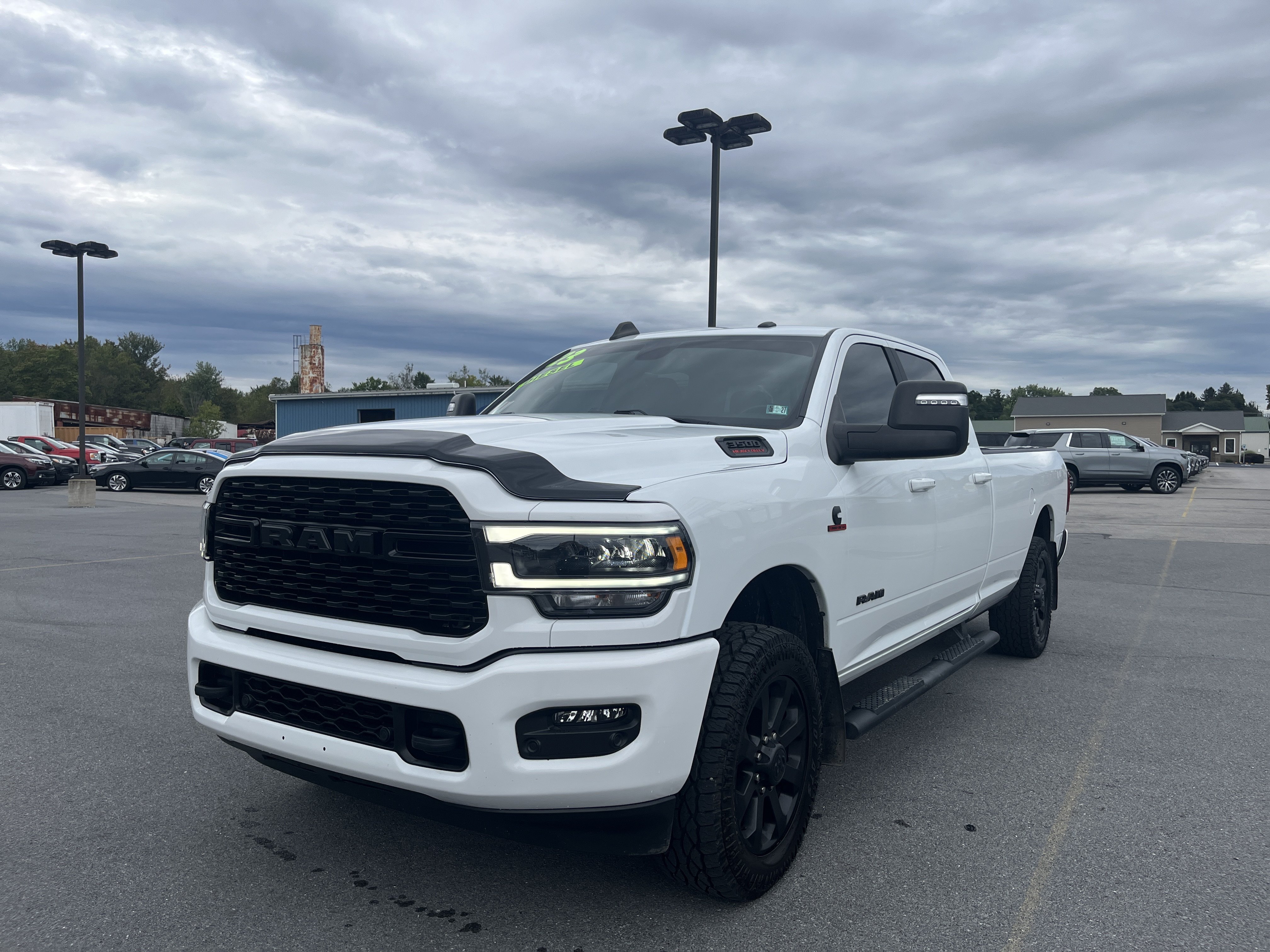 Used 2023 RAM 3500 Big Horn w/ Level B Equipment Group AWD/4WD image 2