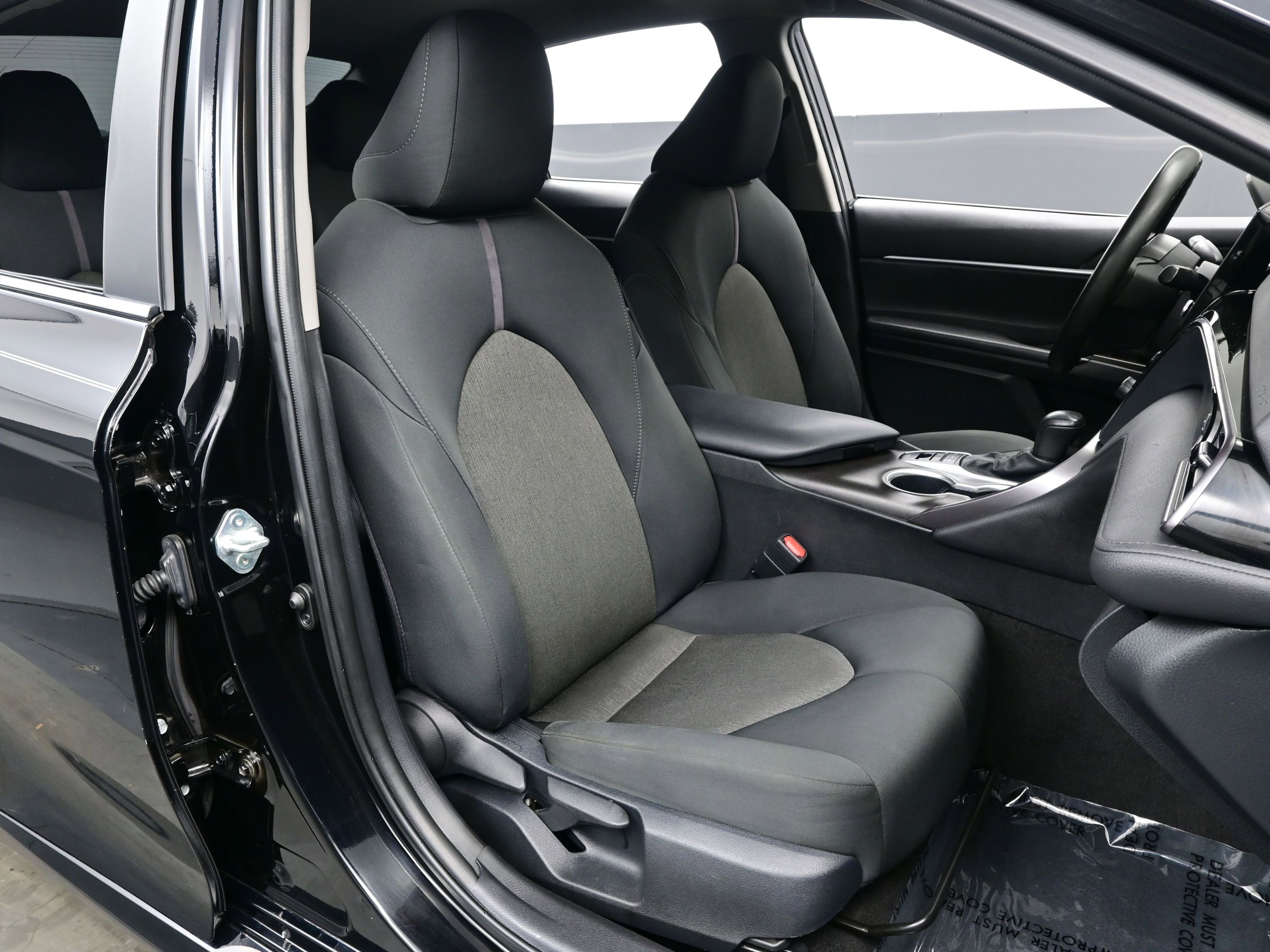 Used 2023 Toyota Camry LE image 14