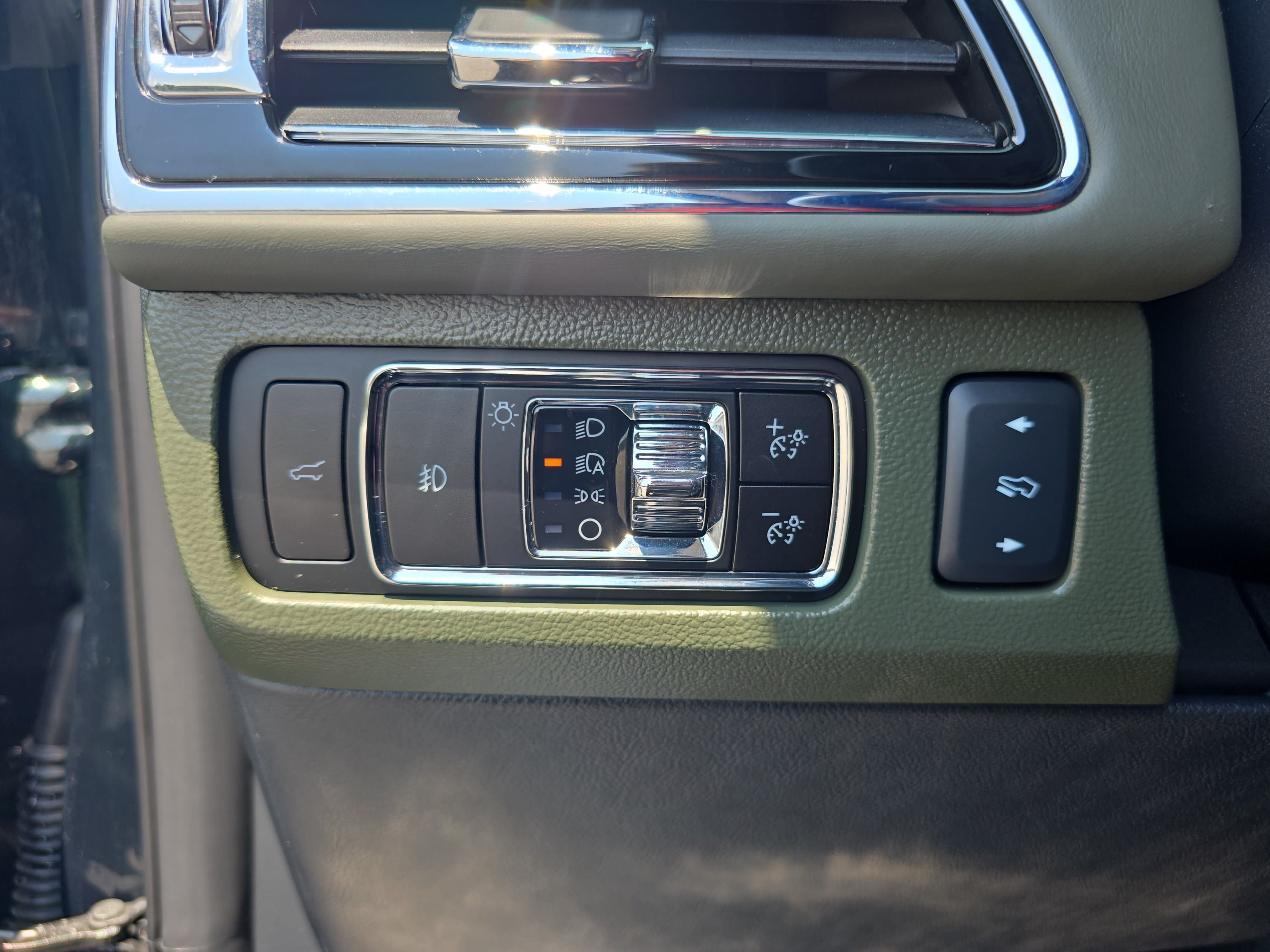 Certified 2024 Lincoln Navigator L Black Label AWD/4WD image 26