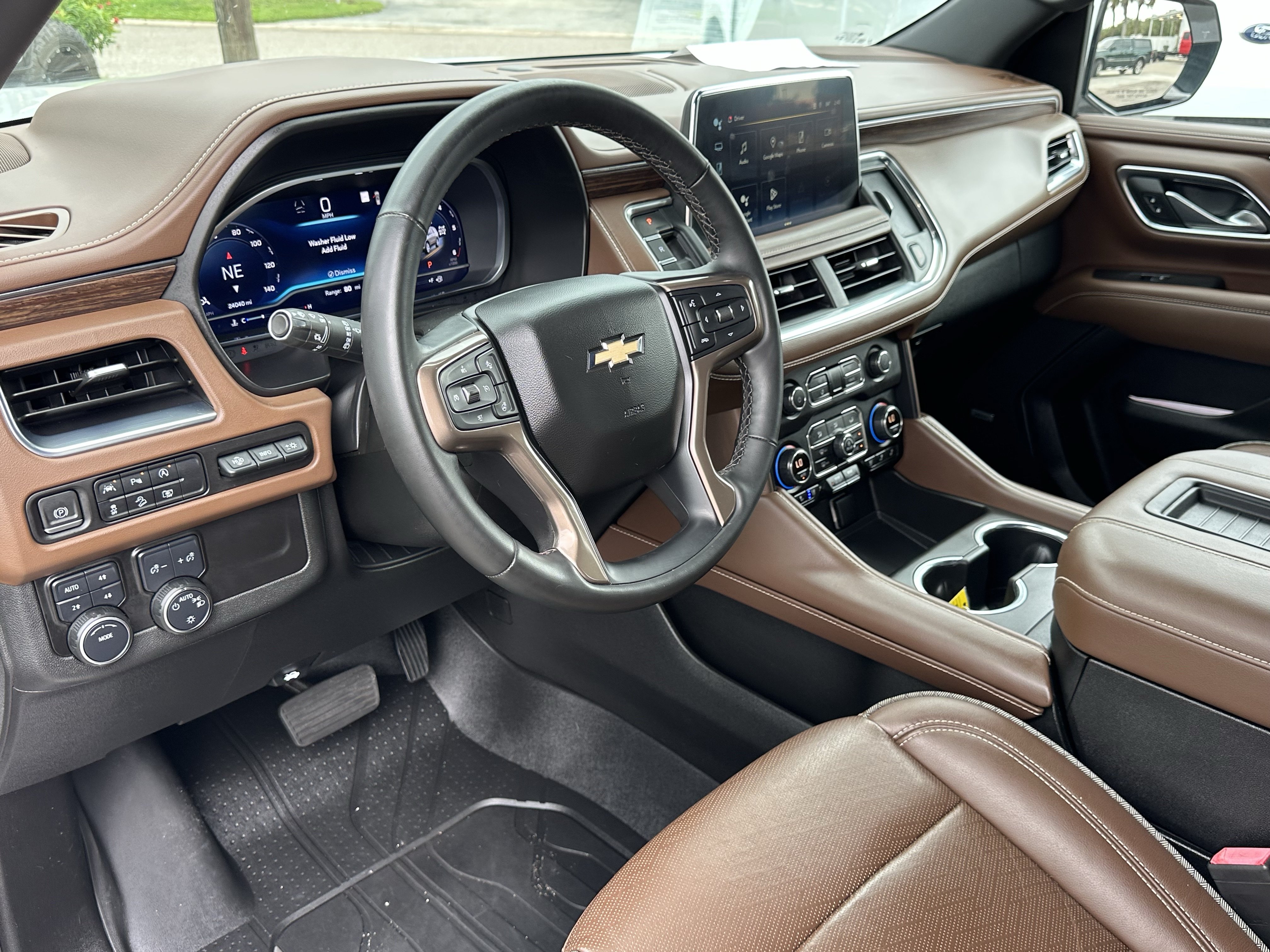 Certified 2023 Chevrolet Suburban High Country w/ Premium Package 2 AWD/4WD image 20