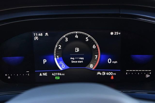 Certified 2022 Volkswagen Taos SE w/ Panoramic Sunroof Package image 11