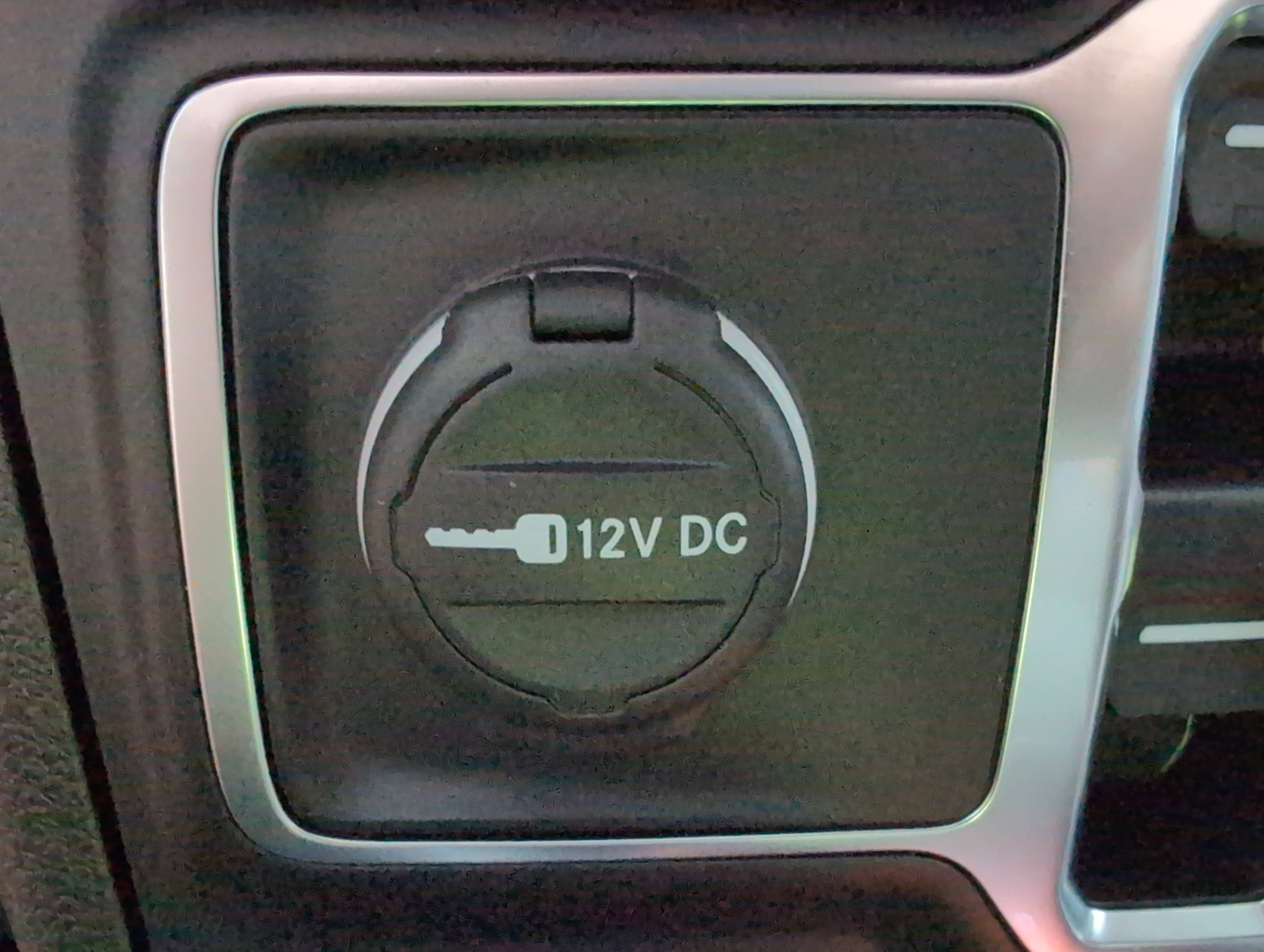 Used 2024 Jeep Gladiator Mojave AWD/4WD image 40