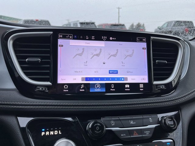 Used 2022 Chrysler Pacifica Touring image 43