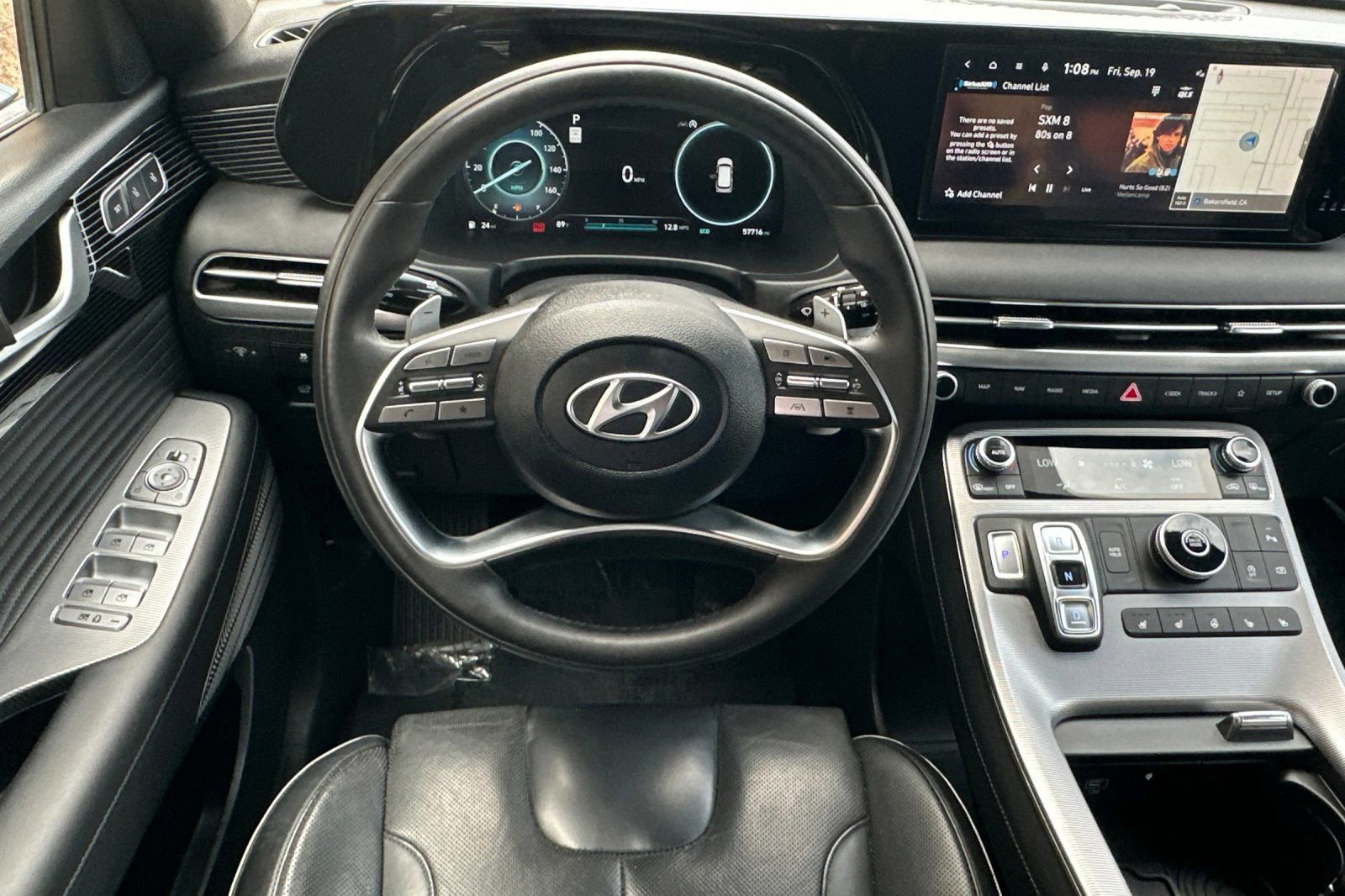 Used 2023 Hyundai Palisade Calligraphy image 15