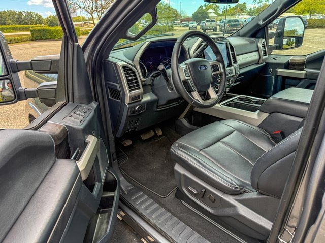 Used 2022 Ford F250 Lariat w/ Tremor Off-Road Package image 12
