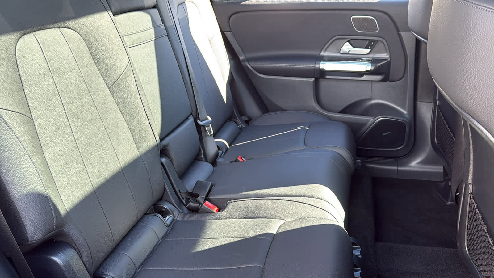 Certified 2025 Mercedes-Benz GLB 250 4MATIC image 49