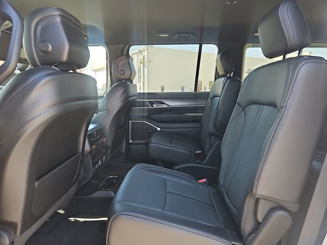 New 2026 Jeep Grand Wagoneer image 11