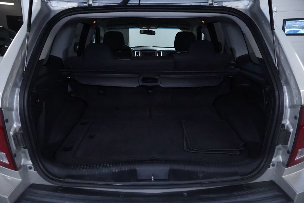 Used 2010 Jeep Grand Cherokee Laredo w/ Popular Equipment Group AWD/4WD image 16