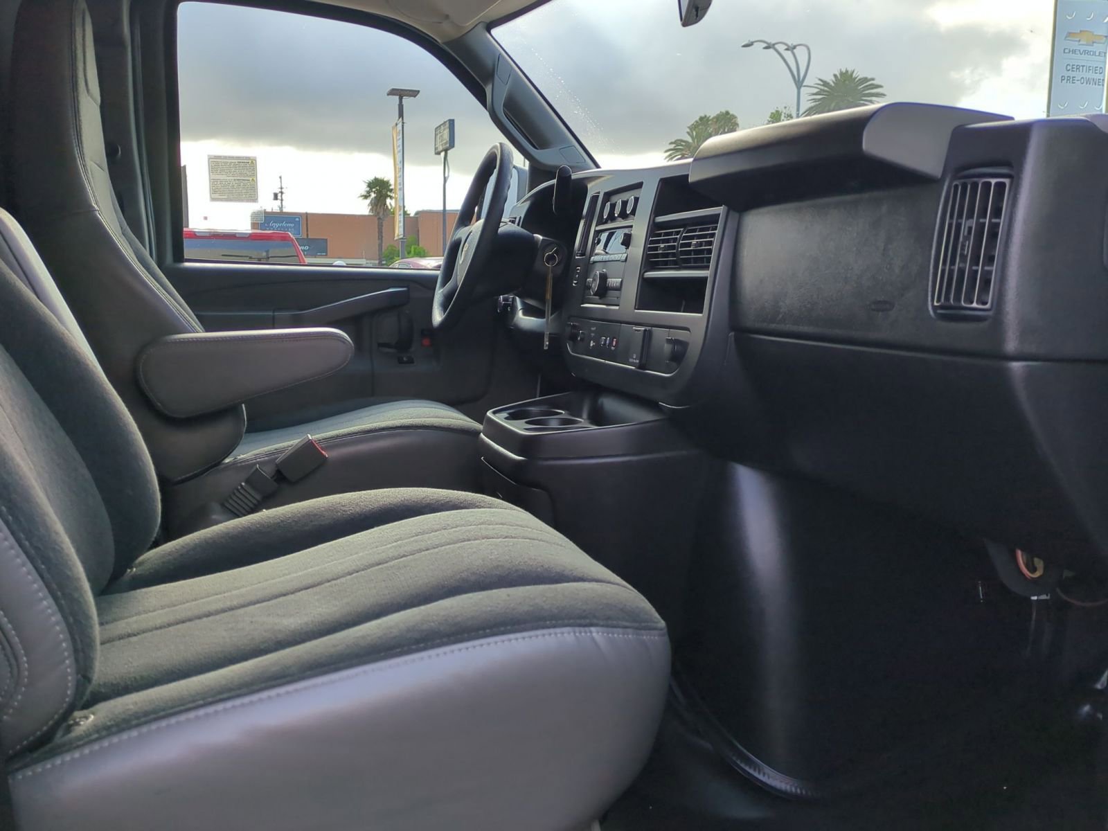 Used 2024 Chevrolet Express 2500 w/ Driver Convenience Package RWD image 23
