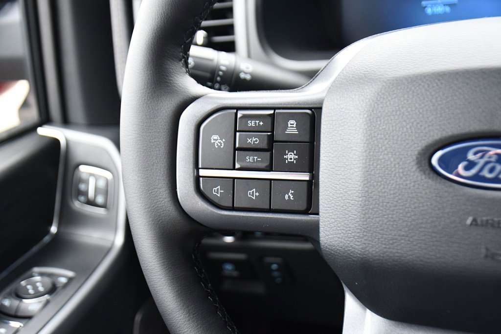 New 2025 Ford F150 Lightning Lariat image 37
