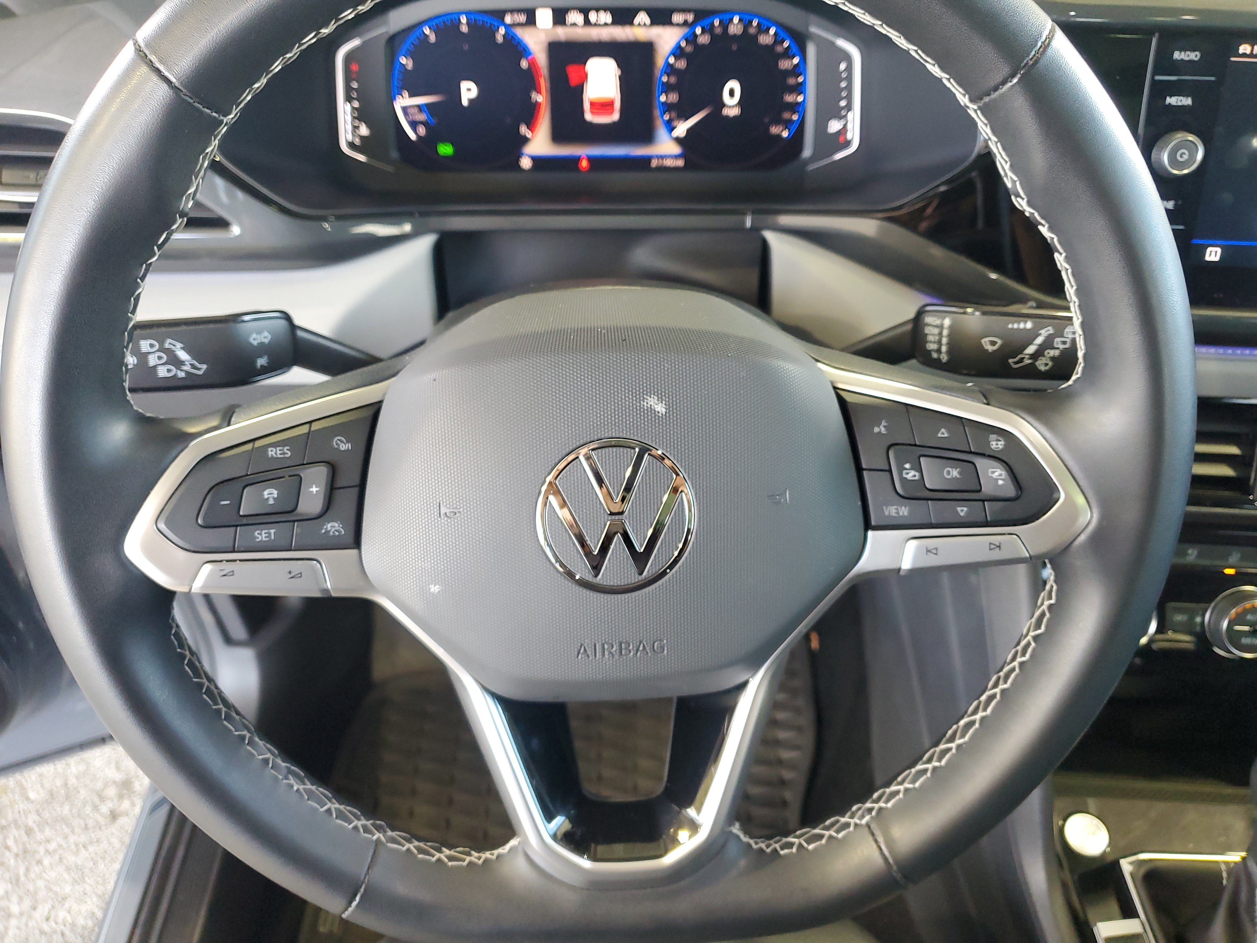 Used 2024 Volkswagen Taos SEL AWD/4WD image 23