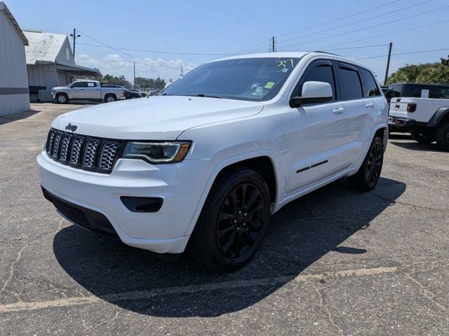 Used 2021 Jeep Grand Cherokee Laredo X RWD image 8