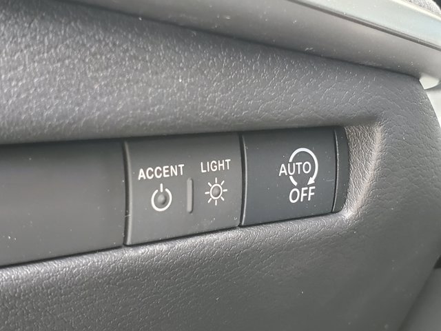 New 2025 Nissan Kicks SV w/ Illumination Package image 16