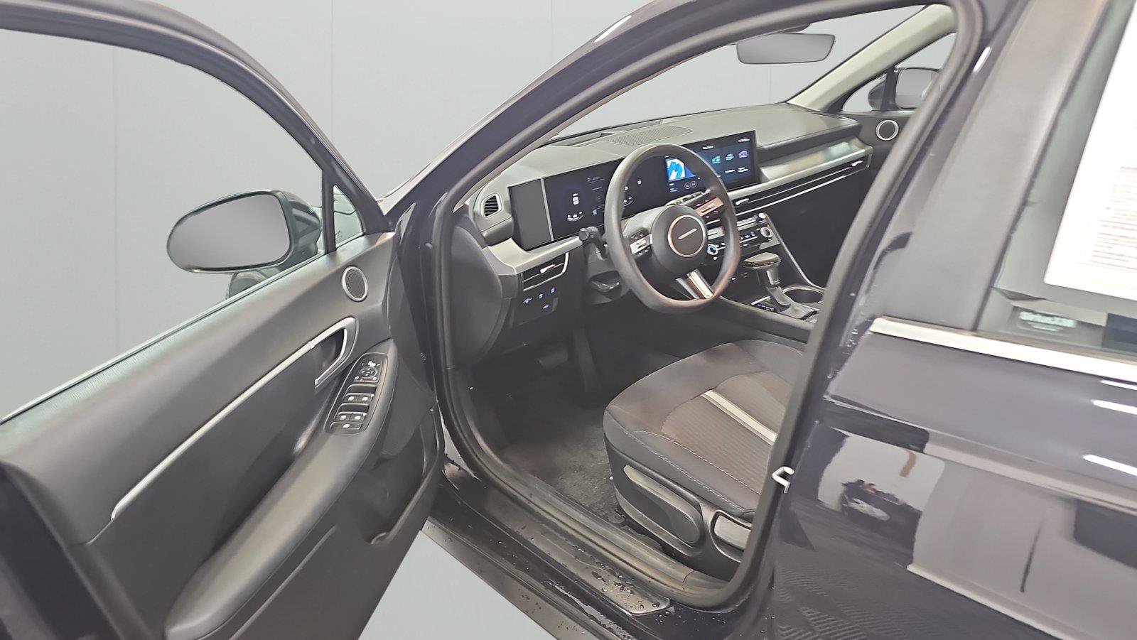 Certified 2026 Hyundai Sonata SE FWD image 24
