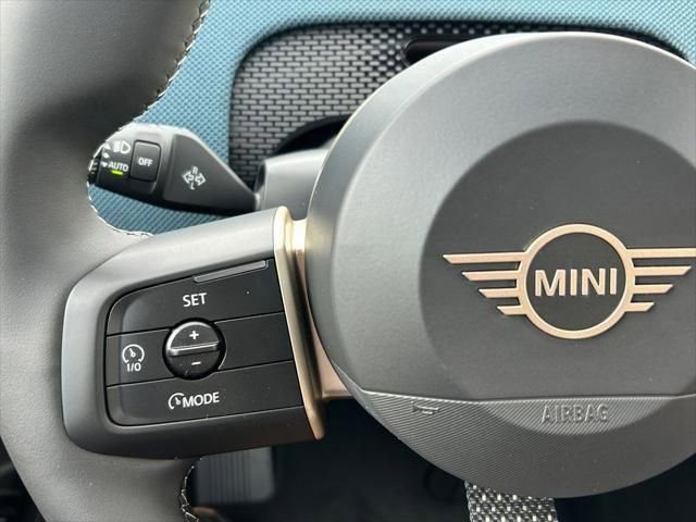New 2025 MINI Cooper Countryman SE w/ Comfort Package Max image 17