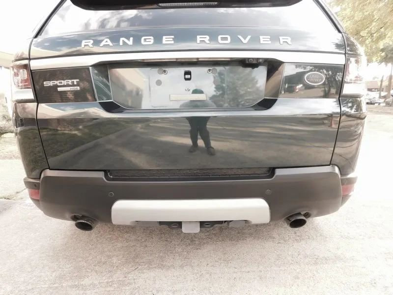 Used 2017 Land Rover Range Rover Sport HSE image 23