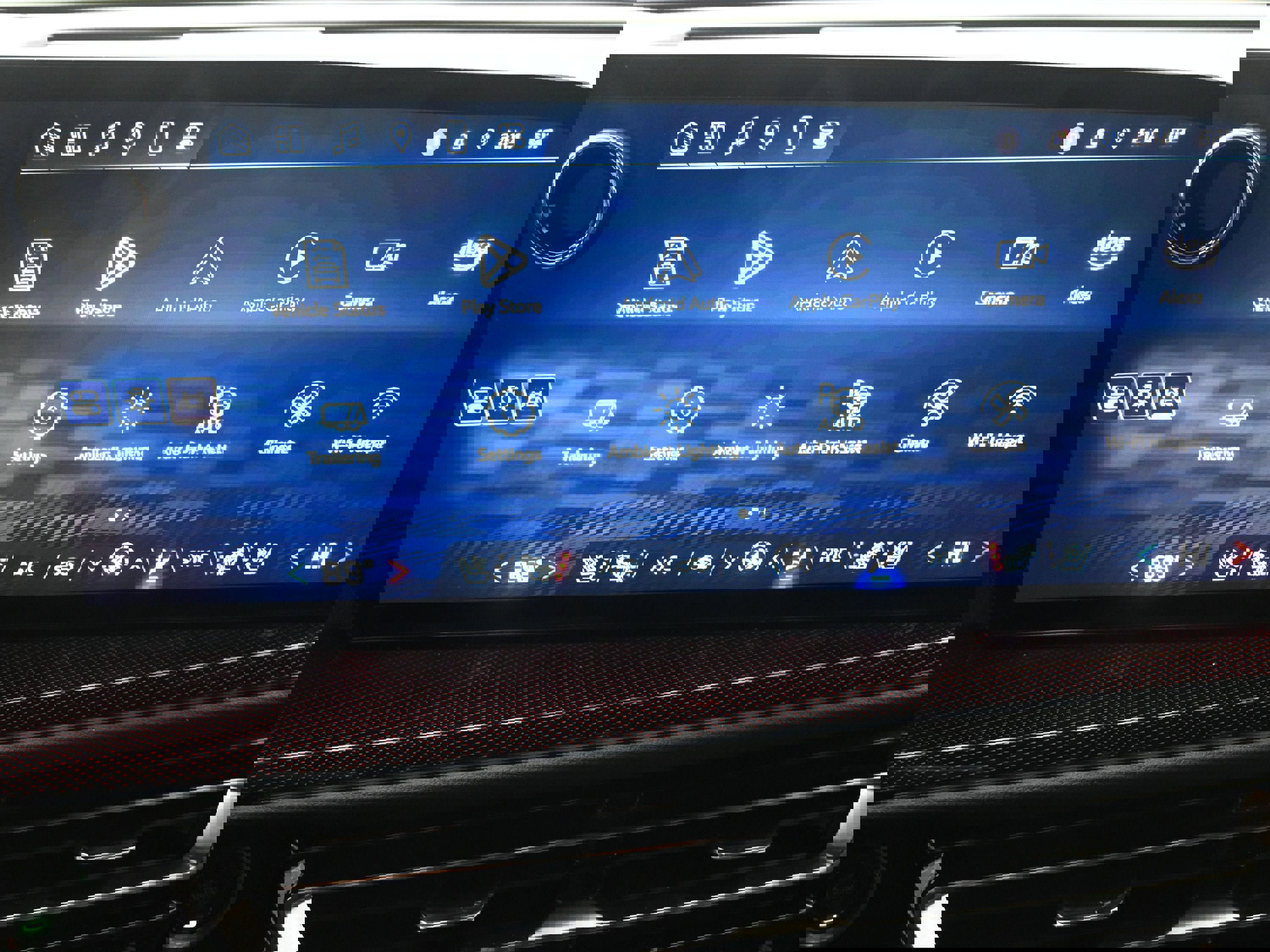 Certified 2024 Chevrolet Traverse RS w/ LPO, Floor Liner Package image 14