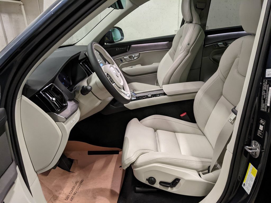 New 2026 Volvo XC90 T8 Ultra w/ Protection Package Premier AWD/4WD image 11