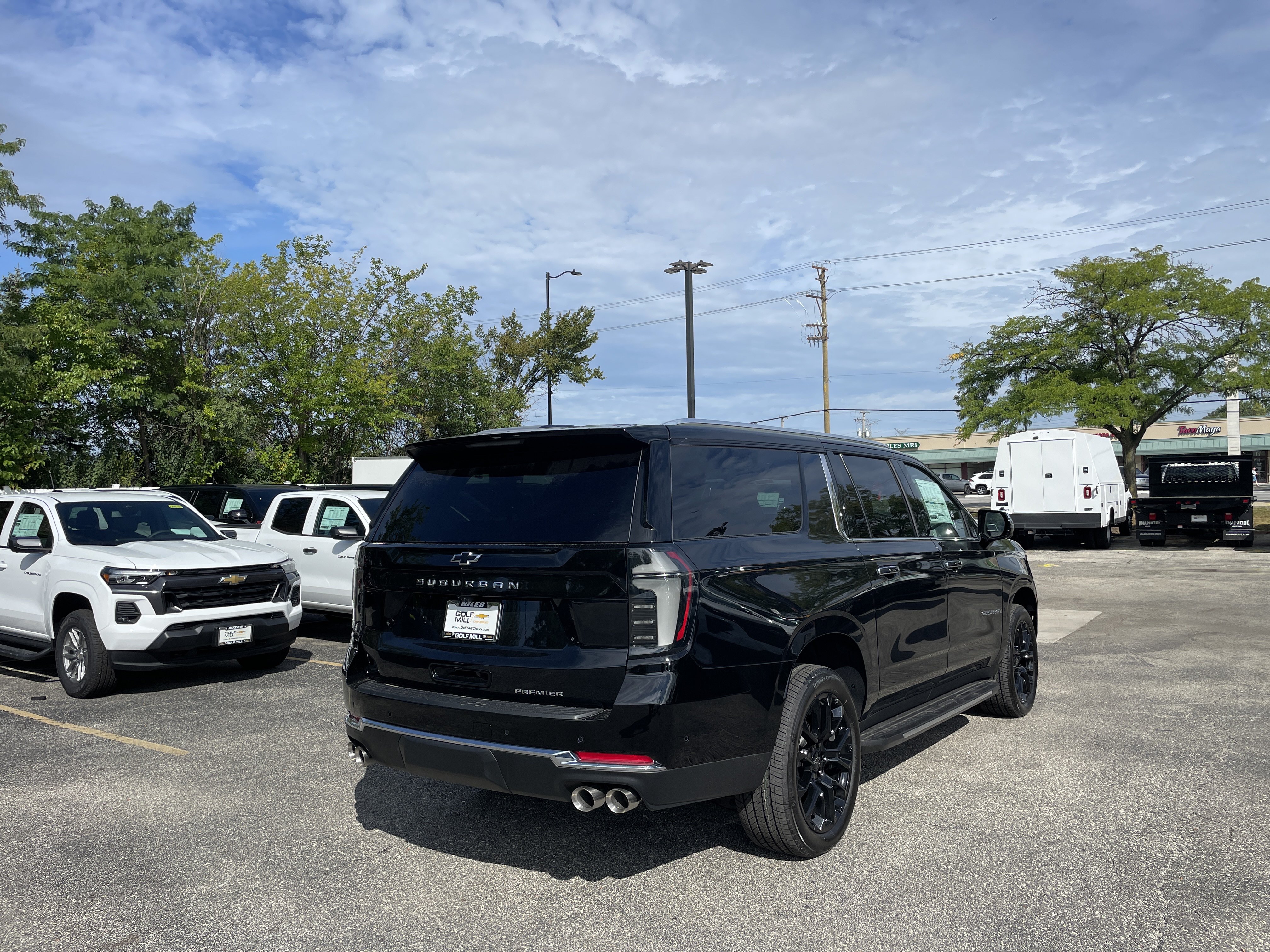 New 2026 Chevrolet Suburban Premier w/ Sun And Tow Package AWD/4WD image 7