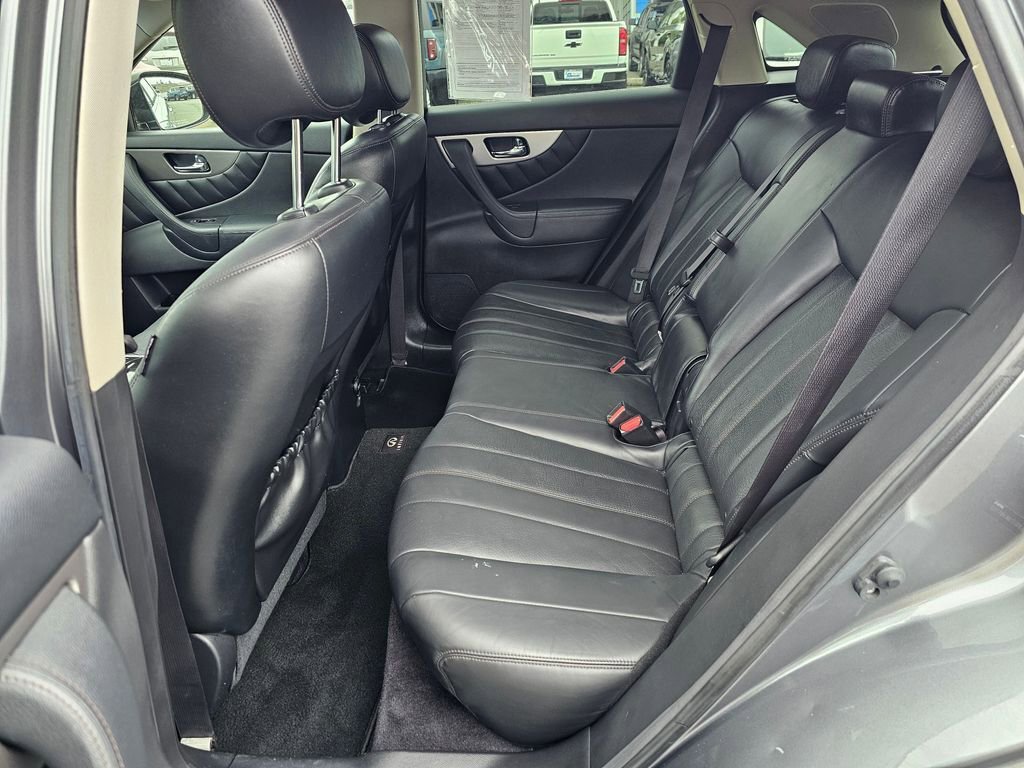 Used 2017 INFINITI QX70 AWD image 23