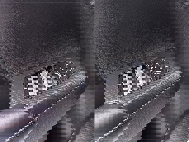 Used 2024 Mitsubishi Outlander SE image 24