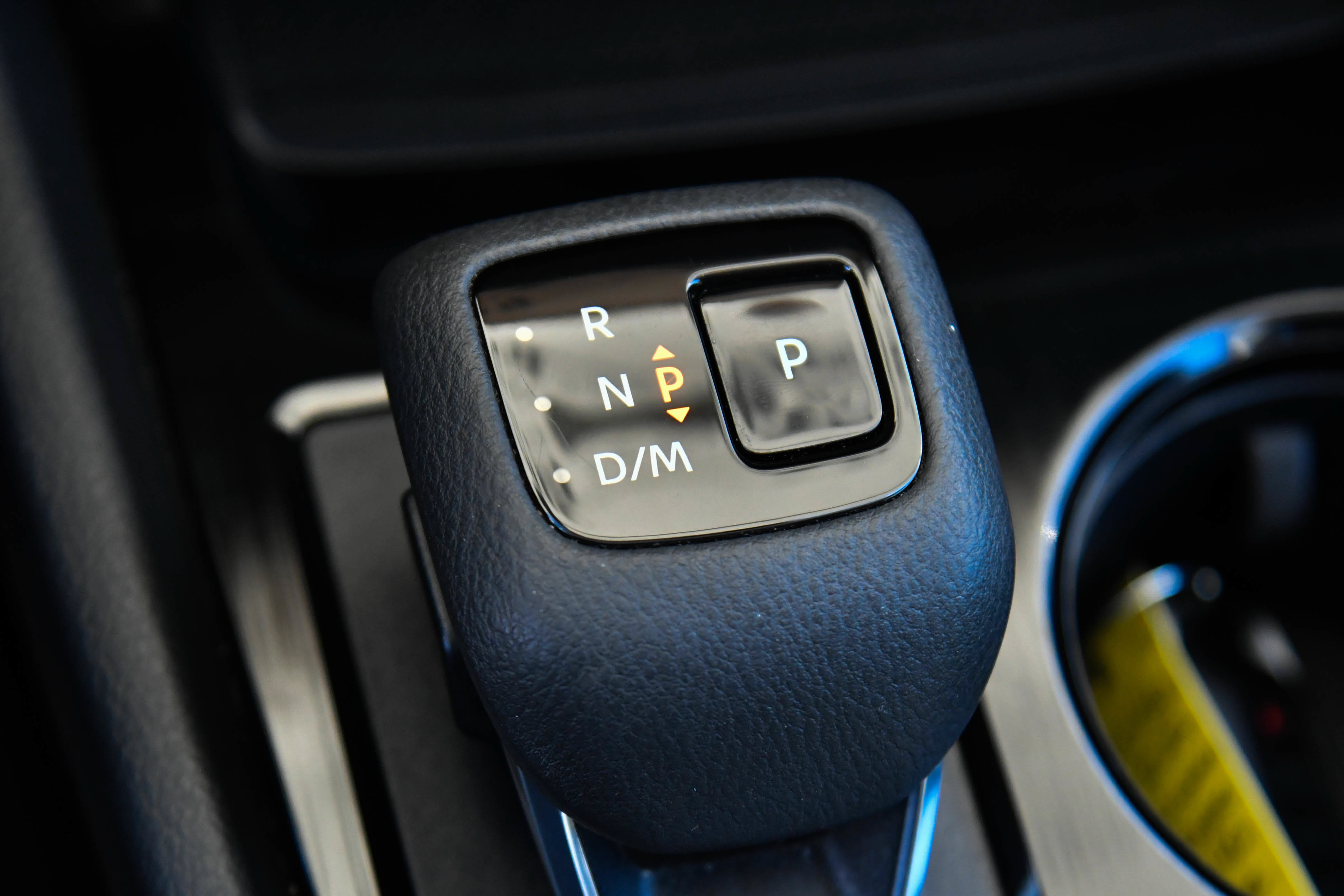 Used 2025 Nissan Rogue SV FWD image 25