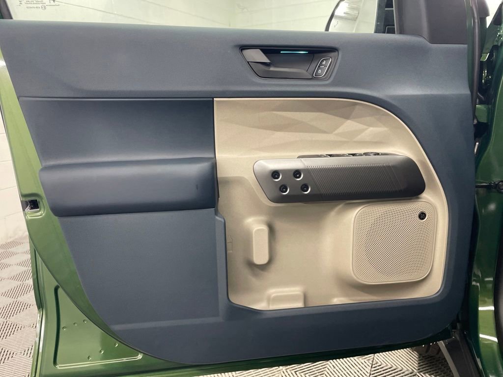 New 2025 Ford Maverick Lariat w/ 4K Tow Package image 16