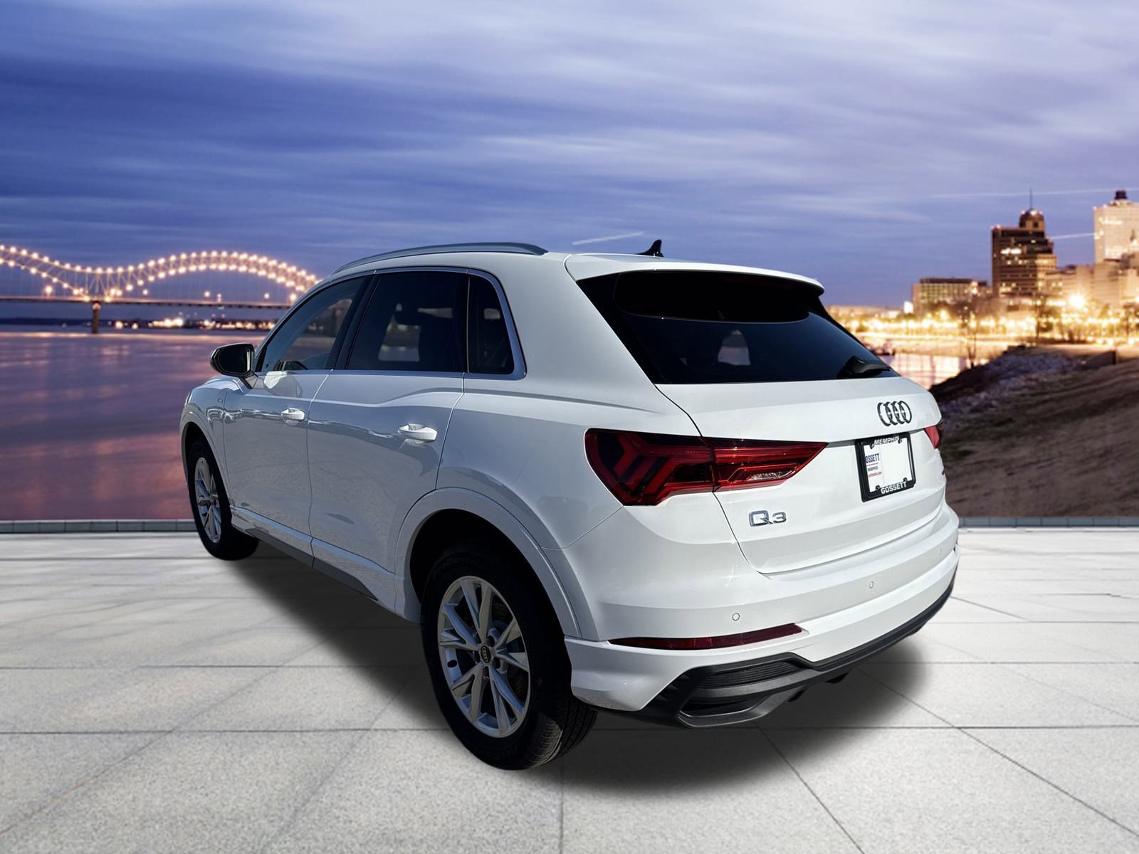 Used 2025 Audi Q3 2.0T Premium w/ Convenience Package image 3