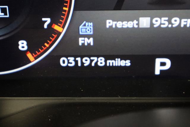 Used 2024 Mitsubishi Outlander SE Black Edition image 35