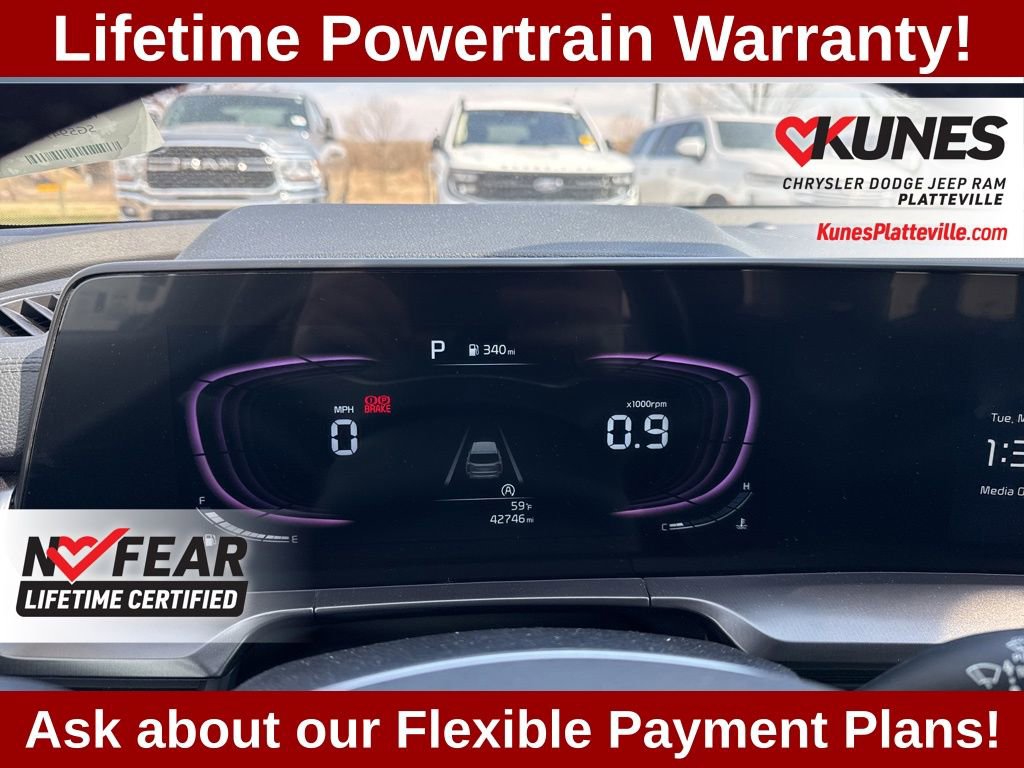Used 2025 Kia Telluride S AWD/4WD image 19