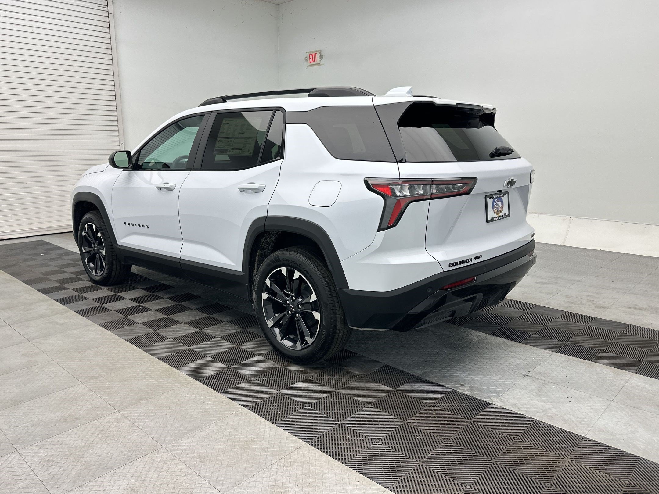 New 2027 Chevrolet Equinox RS w/ LPO, Floor Liner Package AWD/4WD image 3