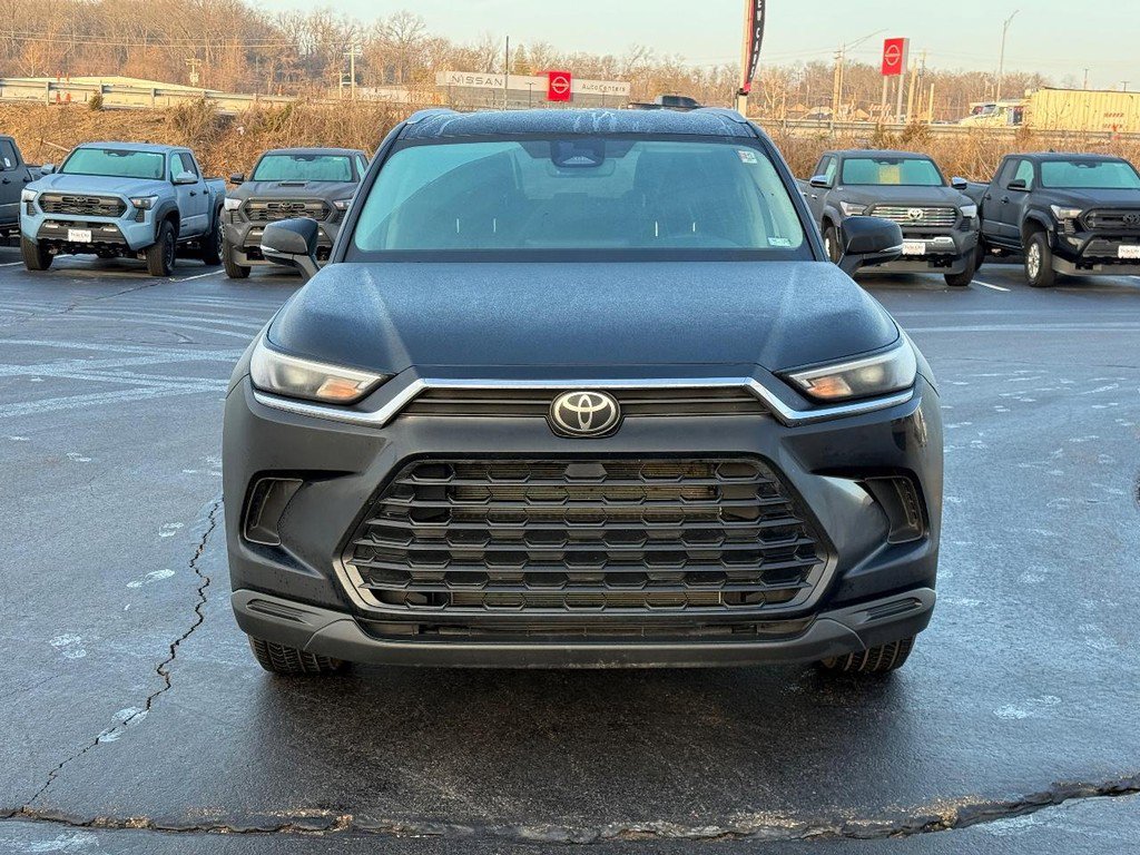 Certified 2025 Toyota Grand Highlander AWD image 10