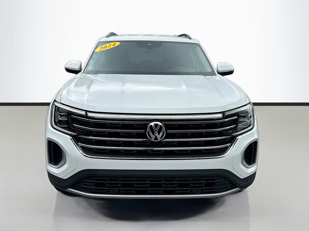 Used 2024 Volkswagen Atlas SE FWD image 2