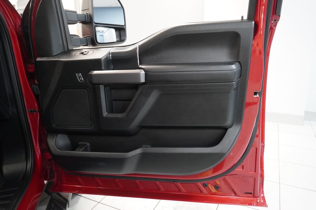 Used 2020 Ford F150 XLT w/ Equipment Group 302A Luxury AWD/4WD image 32