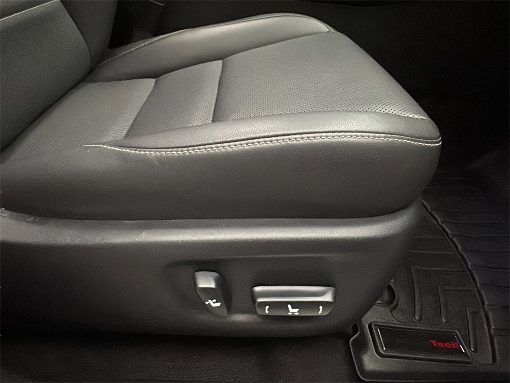 Used 2015 Lexus NX 300h AWD image 16