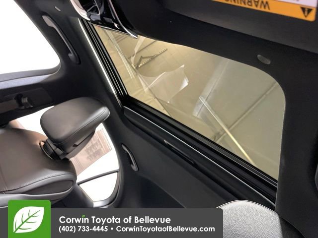 Used 2022 Mercedes-Benz C 300 4MATIC Sedan image 21