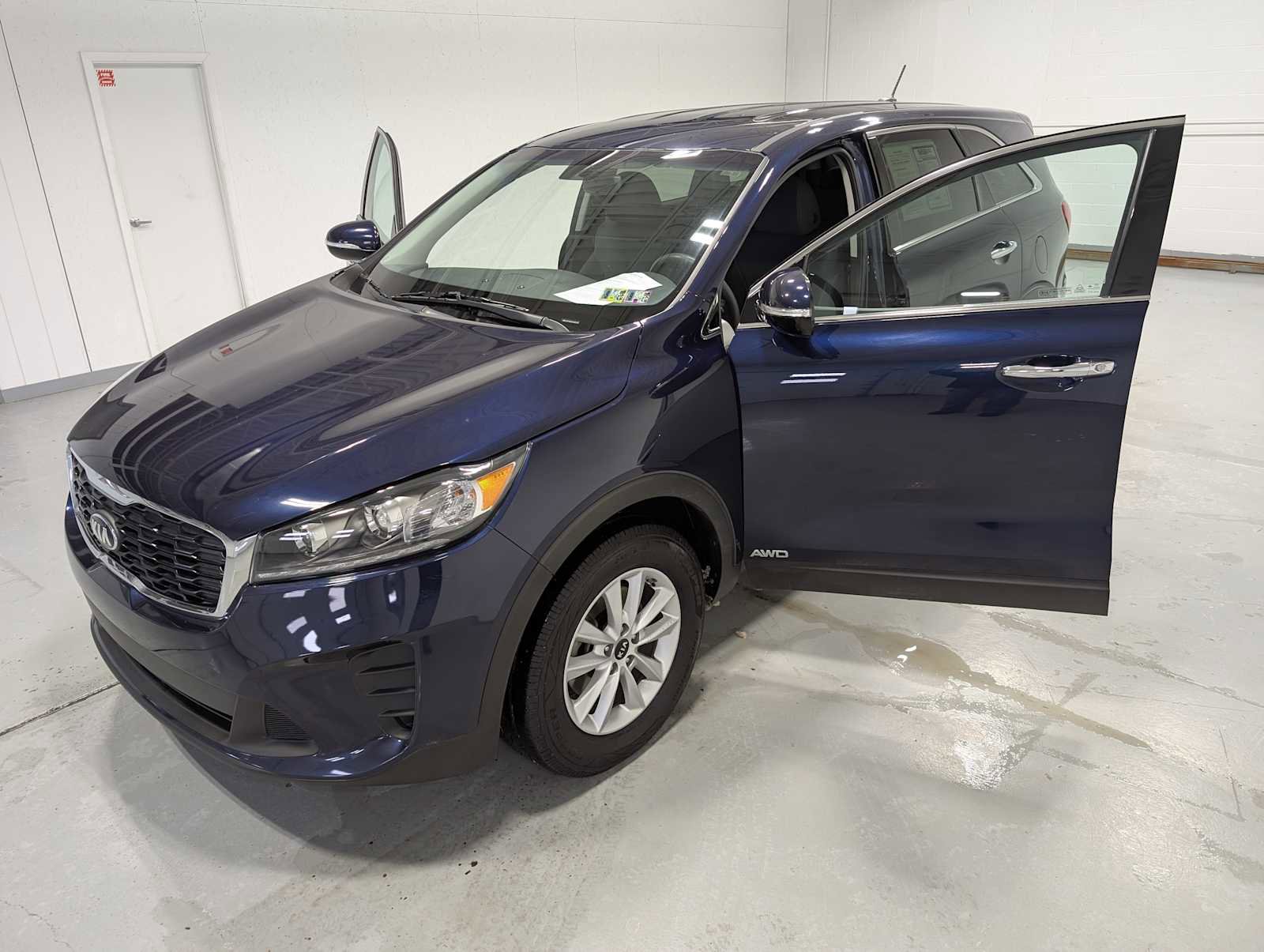 Used 2020 Kia Sorento LX image 14